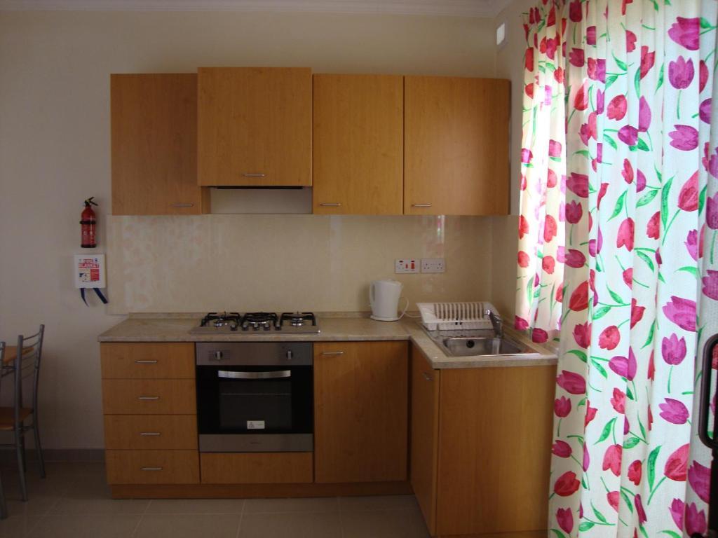 Belmont Court Apartments Qawra Room photo